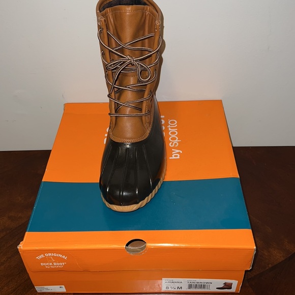 The Original Duck Boot - Picture 2 of 3